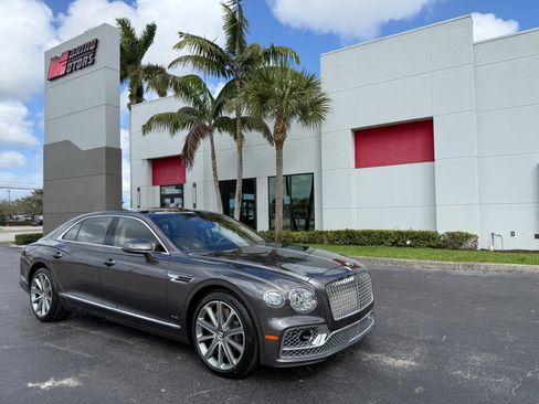Used 2021 Bentley Flying Spur W12 AWD/4WD image 1