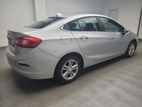 Used 2017 Chevrolet Cruze LT image 10