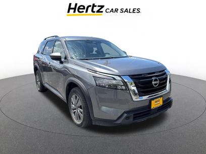 Used 2025 Nissan Pathfinder SV