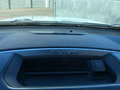 Used 2021 RAM 1500 Big Horn image 21