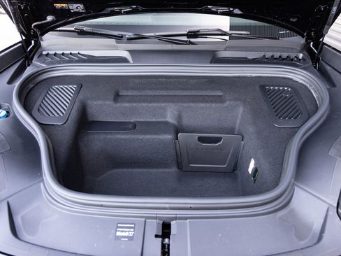 New 2026 Porsche Macan 4 Electric AWD/4WD image 35