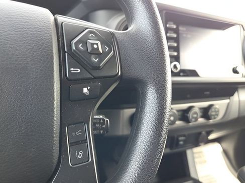 Used 2022 Toyota Tacoma SR image 21