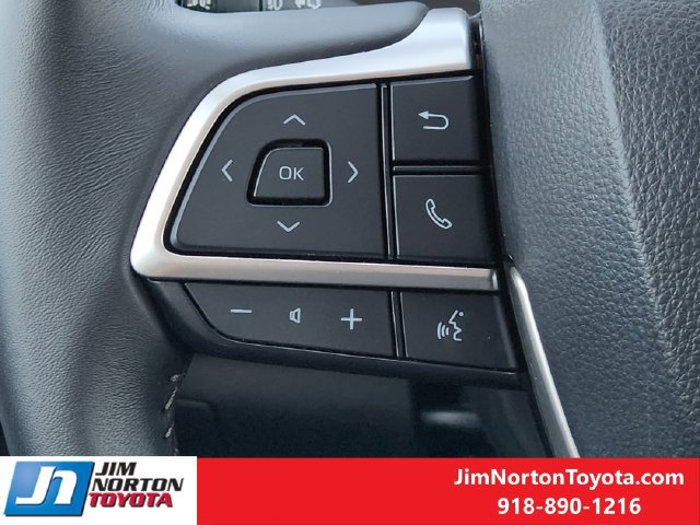 Used 2026 Toyota Highlander XLE AWD/4WD image 28