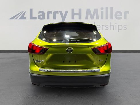 Used 2017 Nissan Rogue Sport SV image 4