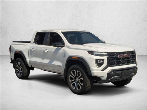 Used 2024 GMC Canyon AT4 w/ Technology Package AWD/4WD image 3
