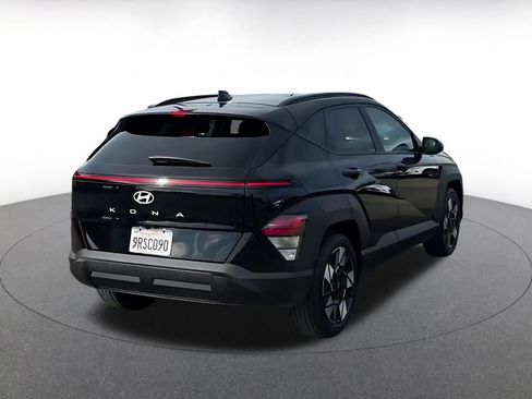 Used 2025 Hyundai Kona SEL image 14