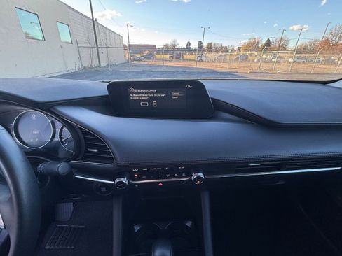 Used 2025 MAZDA MAZDA3 s image 21