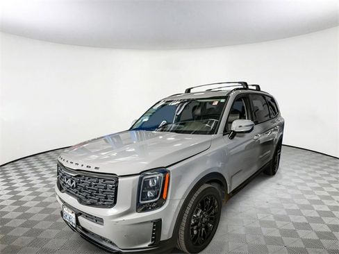Certified 2022 Kia Telluride SX w/ Nightfall Edition Package image 2