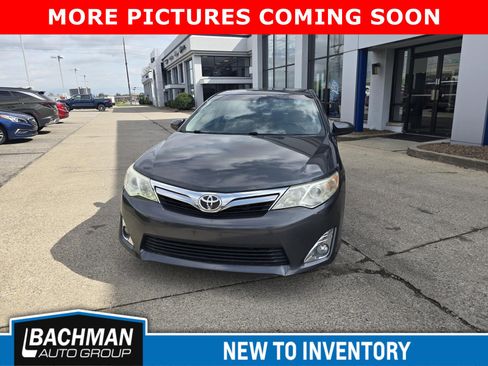 Used 2012 Toyota Camry XLE image 3