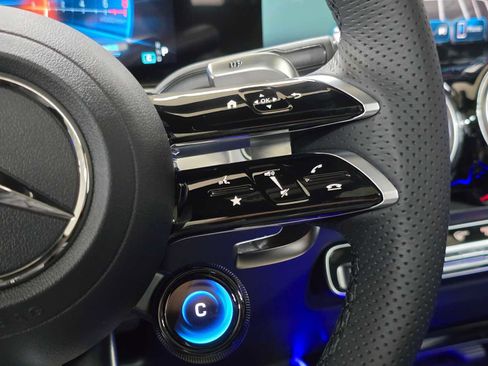 New 2026 Mercedes-Benz GLB 35 AMG 4MATIC image 36