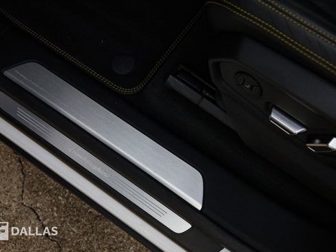 Used 2020 Lamborghini Urus image 20