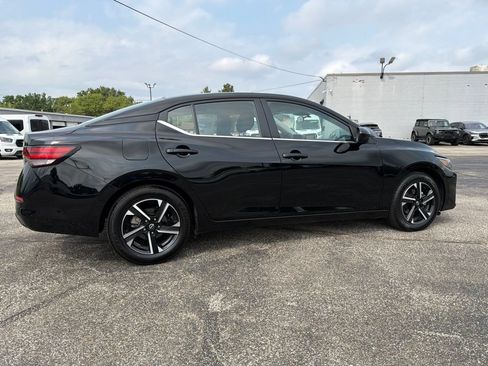 Used 2025 Nissan Sentra SV FWD image 7