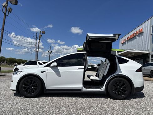 Used 2022 Tesla Model X AWD/4WD image 5
