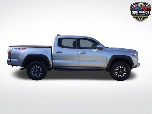 Used 2022 Toyota Tacoma TRD Off-Road image 6