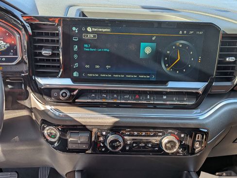 Certified 2023 Chevrolet Silverado 1500 High Country image 26