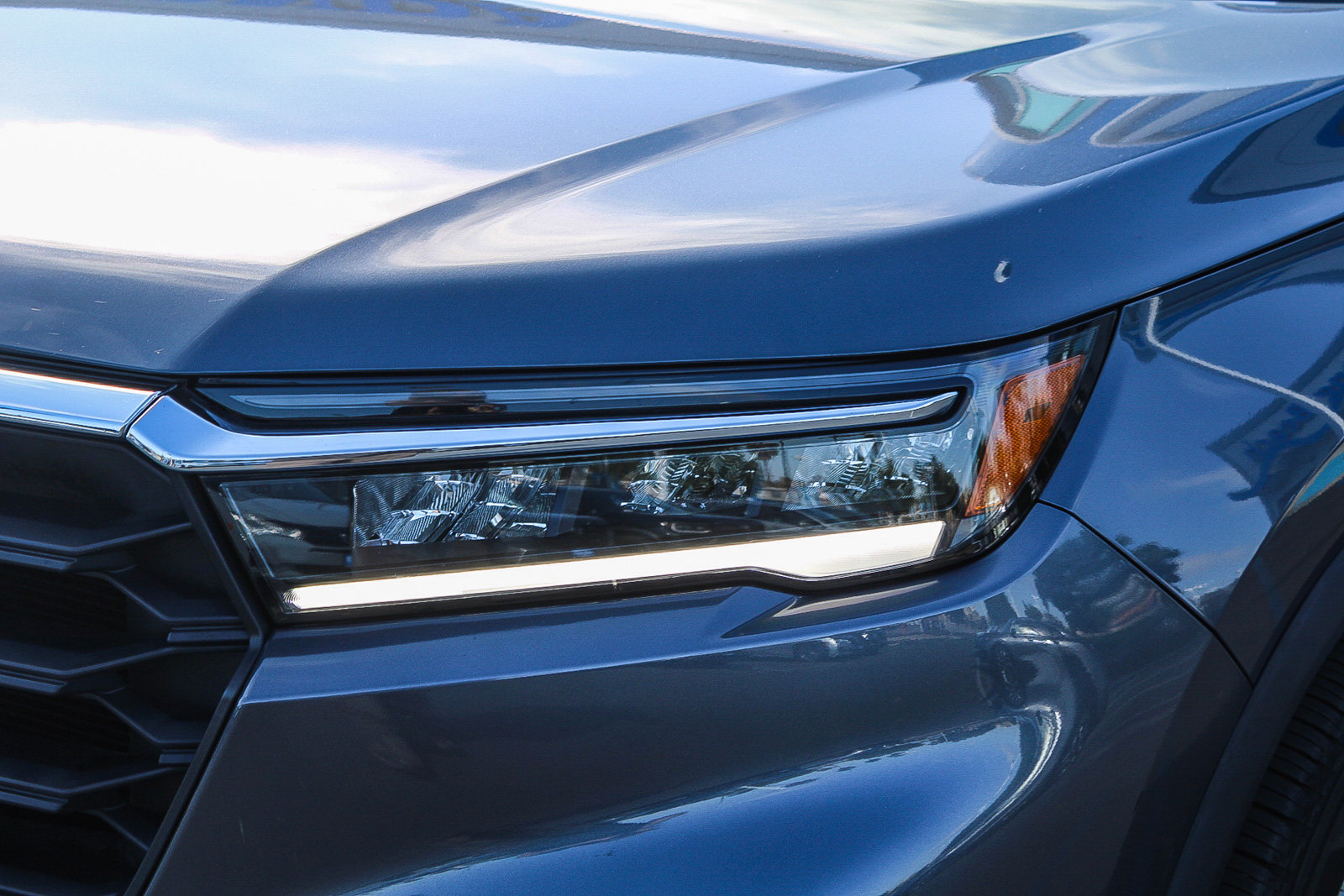 Used 2025 Honda Pilot EX-L image 5