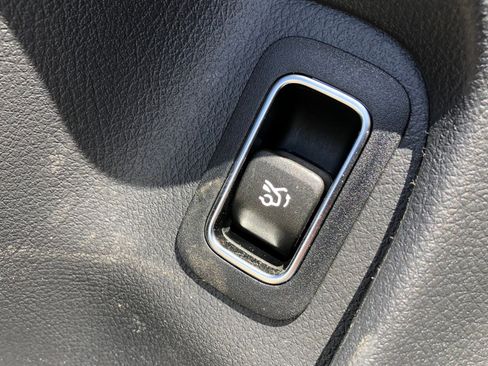 New 2025 Mercedes-Benz CLA 250 4MATIC image 13