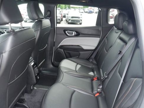 Used 2024 Jeep Compass Limited AWD/4WD image 23