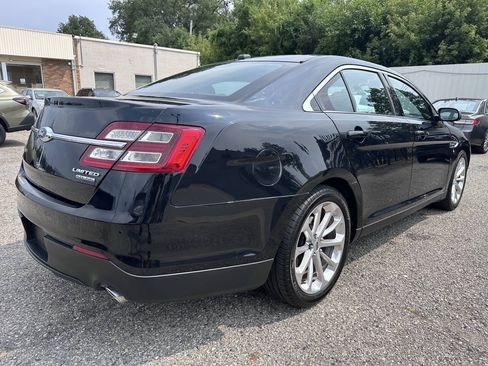 Used 2019 Ford Taurus Limited w/ Driver Assist Package FWD image 5
