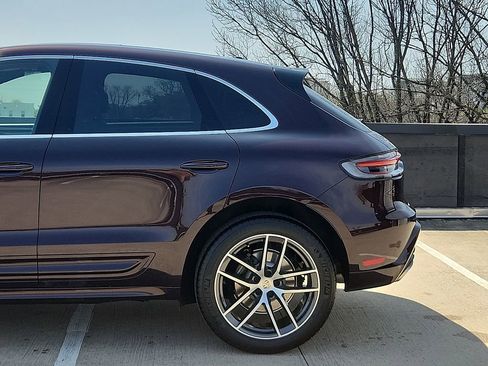 New 2026 Porsche Macan AWD/4WD image 7