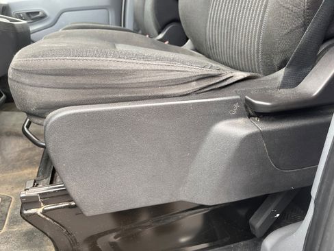 Used 2018 Ford Transit 250 130 Low Roof w/ Exterior Upgrade Package image 9