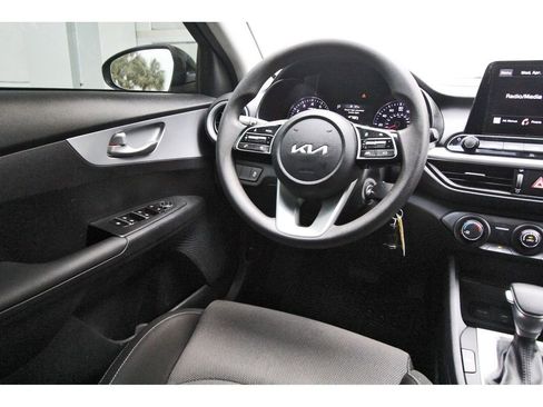 Used 2024 Kia Forte LXS image 8