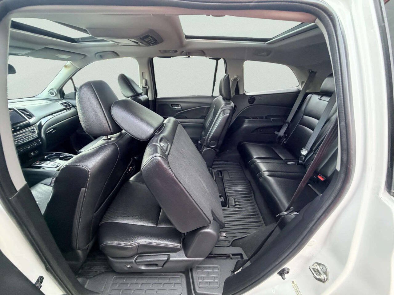 Used 2016 Honda Pilot Elite image 26