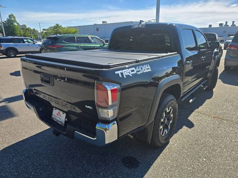 Used 2023 Toyota Tacoma TRD Off-Road AWD/4WD image 5