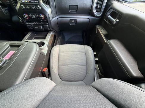 Used 2021 Chevrolet Silverado 1500 LT Trail Boss w/ Convenience Package II AWD/4WD image 33