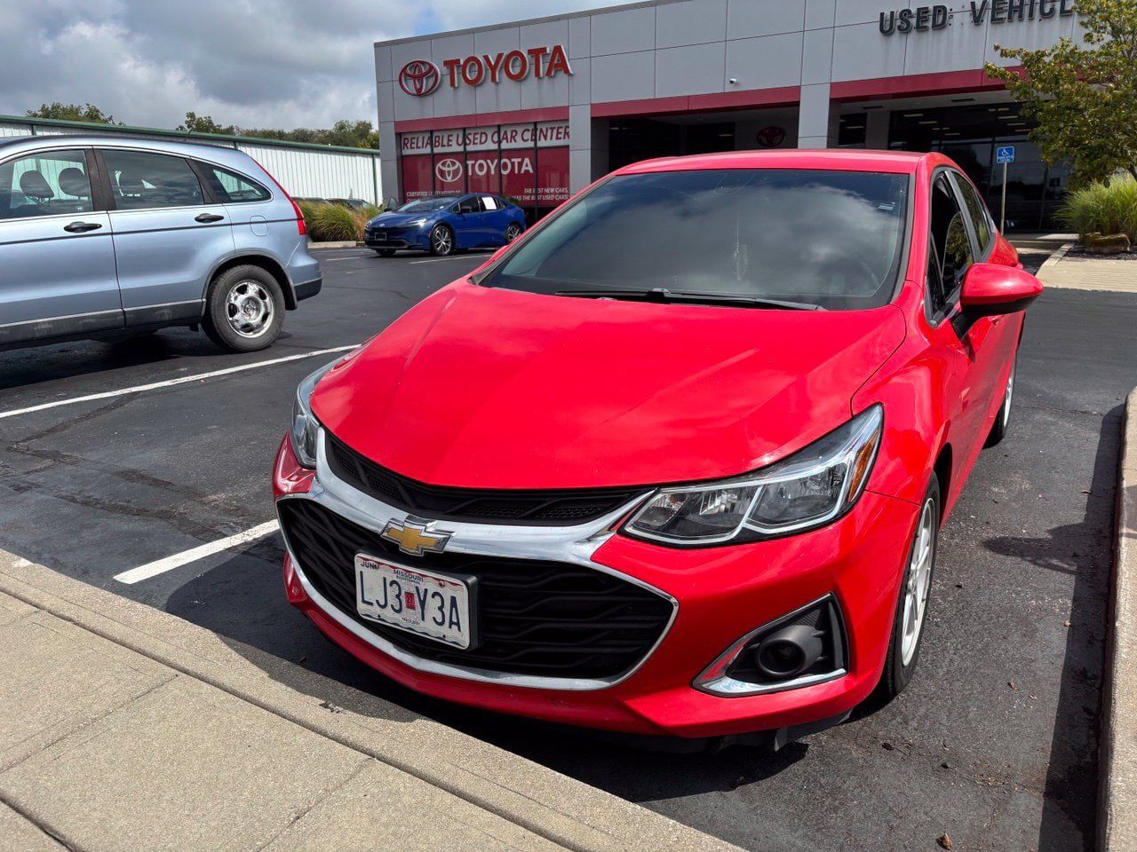 Used 2019 Chevrolet Cruze LS FWD image 5