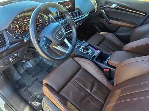 Used 2018 Audi Q5 Prestige w/ Prestige Package image 25