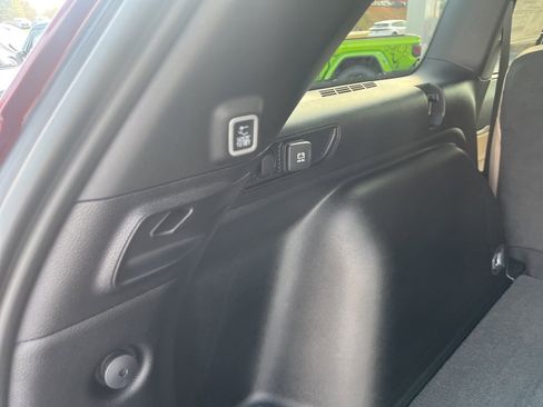 New 2025 Jeep Grand Cherokee Limited w/ Luxury Tech Group II image 14