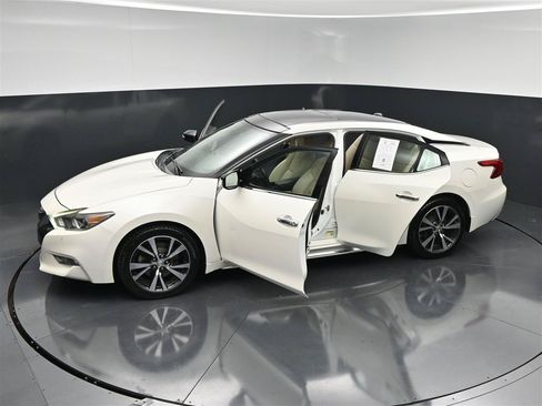 Used 2017 Nissan Maxima 3.5 SL FWD image 37