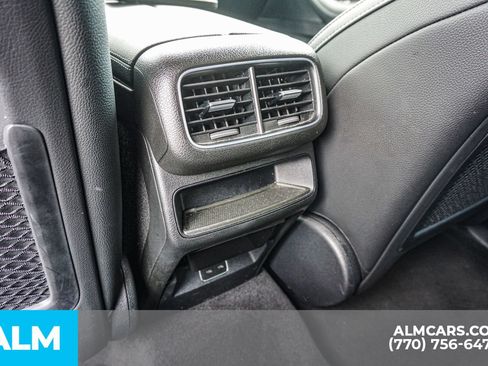Used 2024 Mercedes-Benz GLE 450e 4MATIC image 59