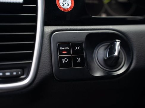 Certified 2021 Porsche Cayenne E-Hybrid AWD/4WD image 29