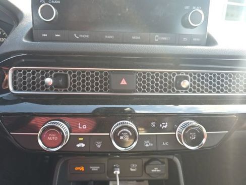 Used 2025 Honda Civic Sport image 4