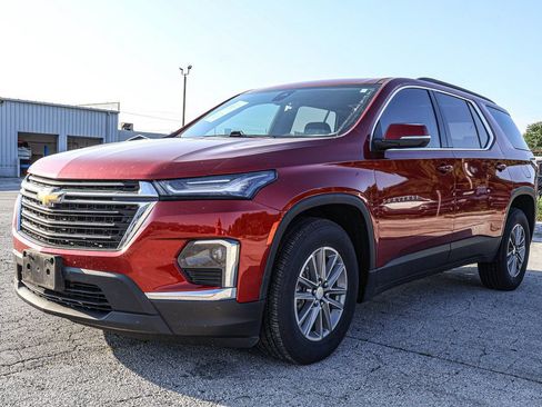 Used 2023 Chevrolet Traverse LT w/ LPO, Floor Liner Package AWD/4WD image 3
