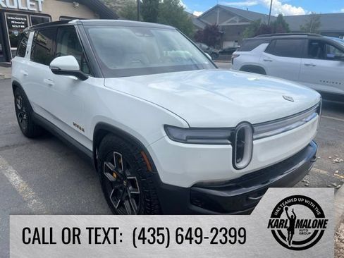 Used 2025 Rivian R1S Premium AWD/4WD image 9