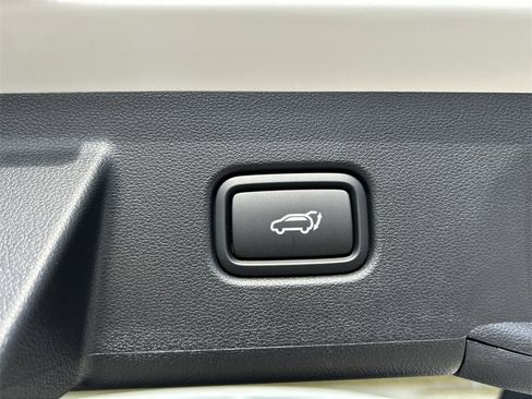 New 2025 Hyundai Tucson SEL image 18