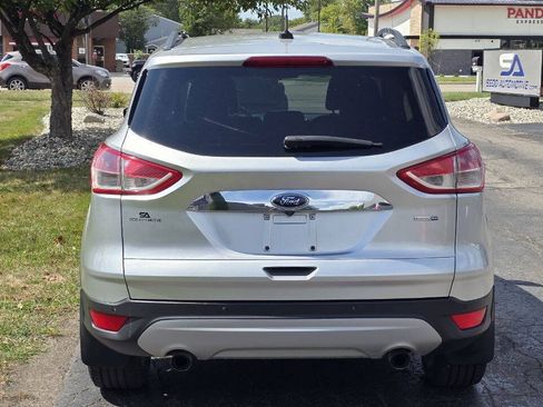 Used 2016 Ford Escape SE w/ SE Chrome Package AWD/4WD image 5