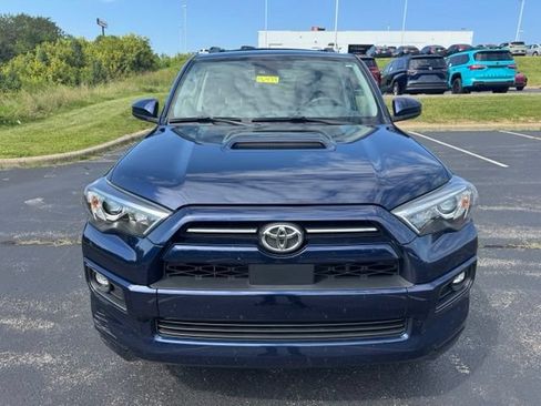 Used 2024 Toyota 4Runner TRD Sport AWD/4WD image 8