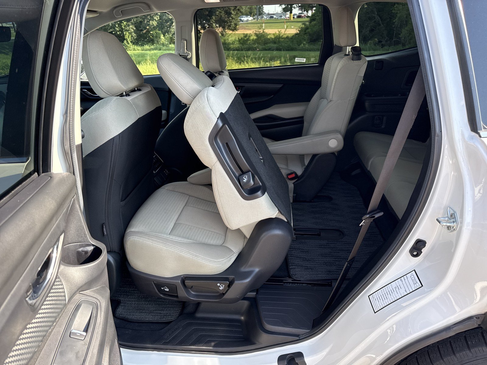 Used 2025 Subaru Ascent Premium AWD/4WD image 14