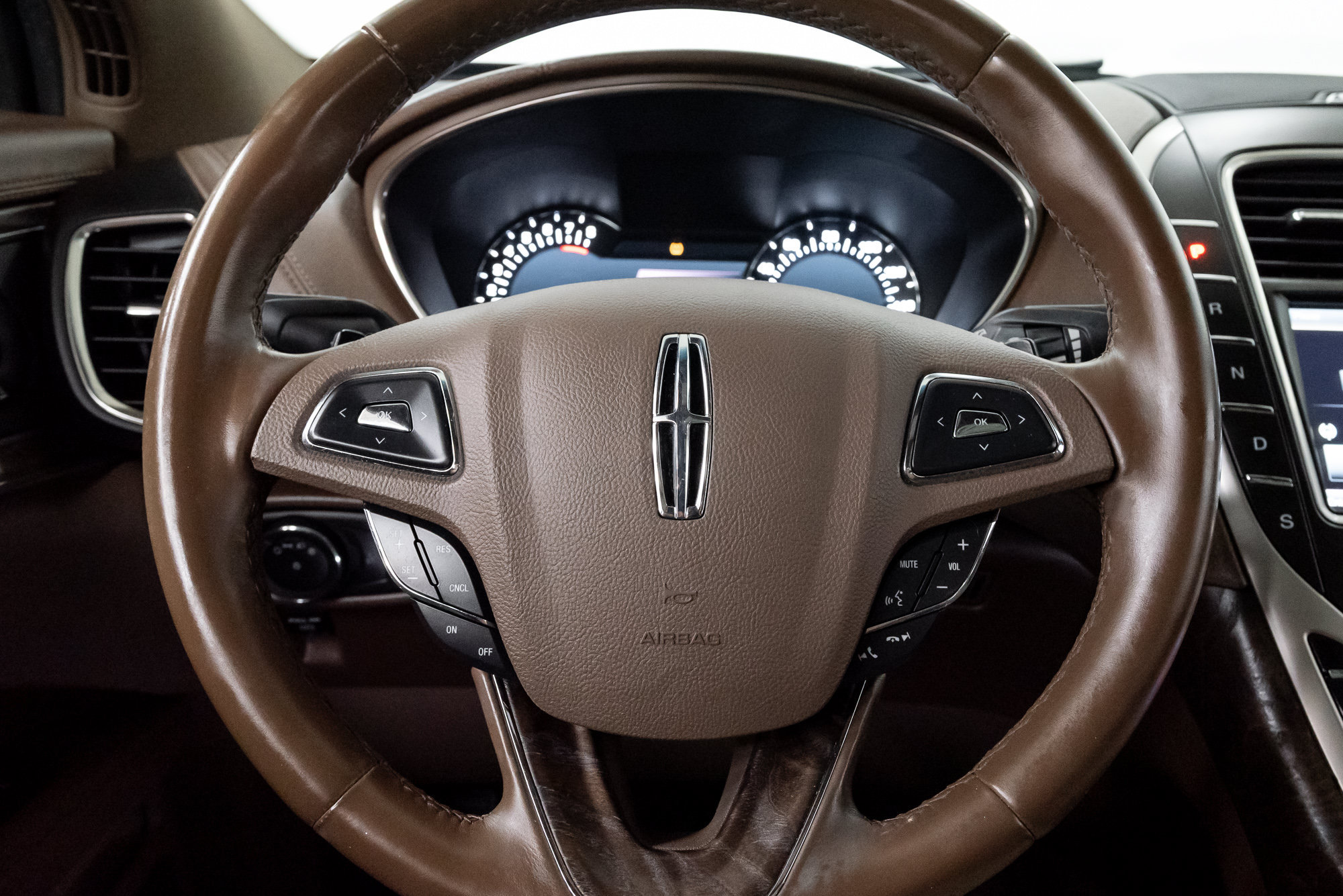 Used 2016 Lincoln MKX Reserve AWD/4WD image 14