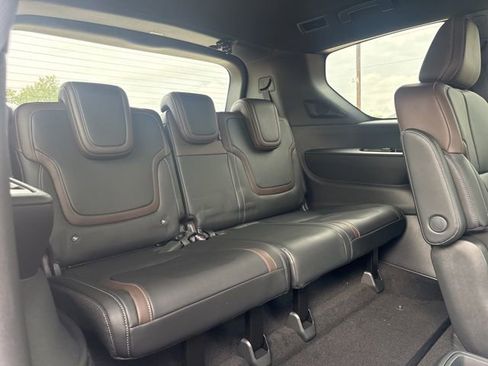 New 2026 Nissan Armada SL w/ Captain's Chari Seat Package image 12