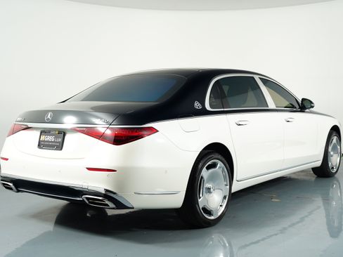 Used 2022 Mercedes-Benz Maybach S 580 4MATIC image 13