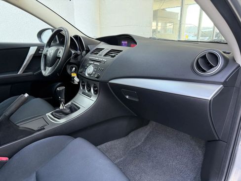 Used 2010 MAZDA MAZDA3 s Sport image 19