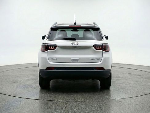 Used 2025 Jeep Compass Limited AWD/4WD image 7