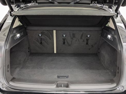 Used 2023 Buick Envision Avenir image 25