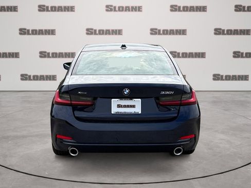 New 2026 BMW 330i xDrive Sedan w/ Premium Package AWD/4WD image 4