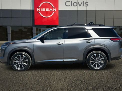 New 2026 Nissan Pathfinder Platinum FWD image 6